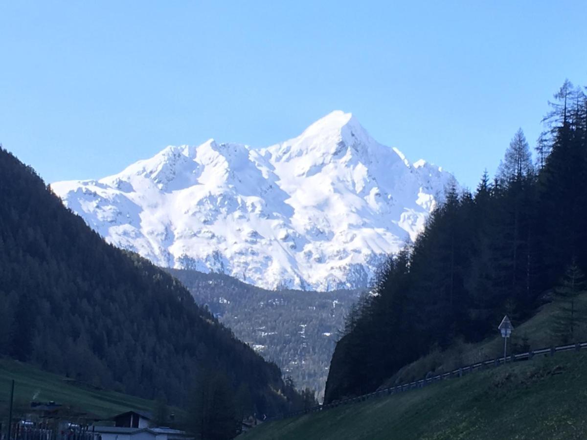Fremdenpension Alpenruhe Зёльден Экстерьер фото
