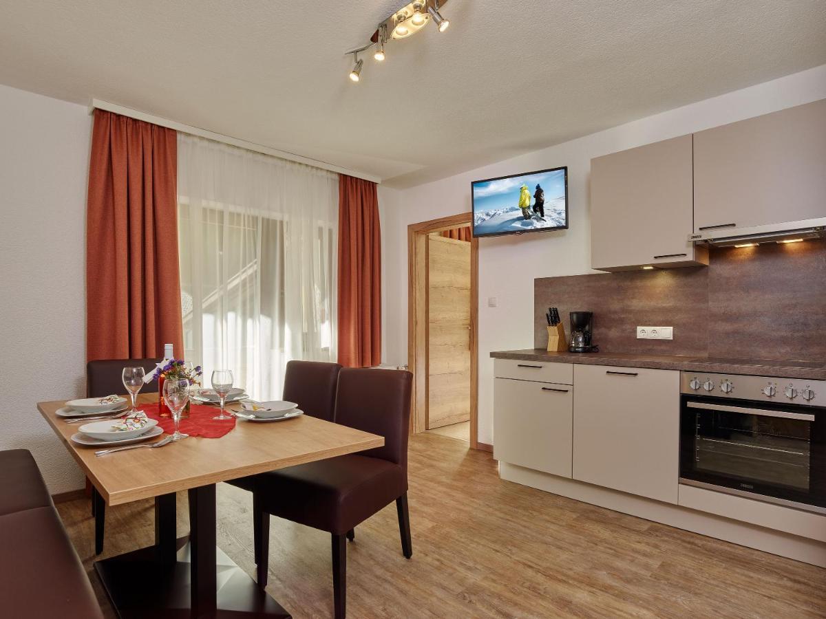 Fremdenpension Alpenruhe Зёльден Экстерьер фото