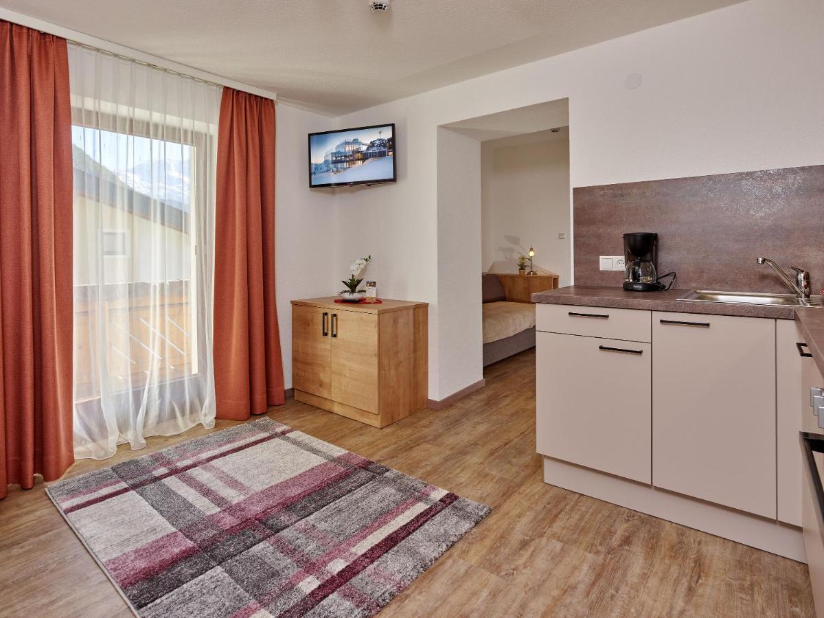 Fremdenpension Alpenruhe Зёльден Экстерьер фото