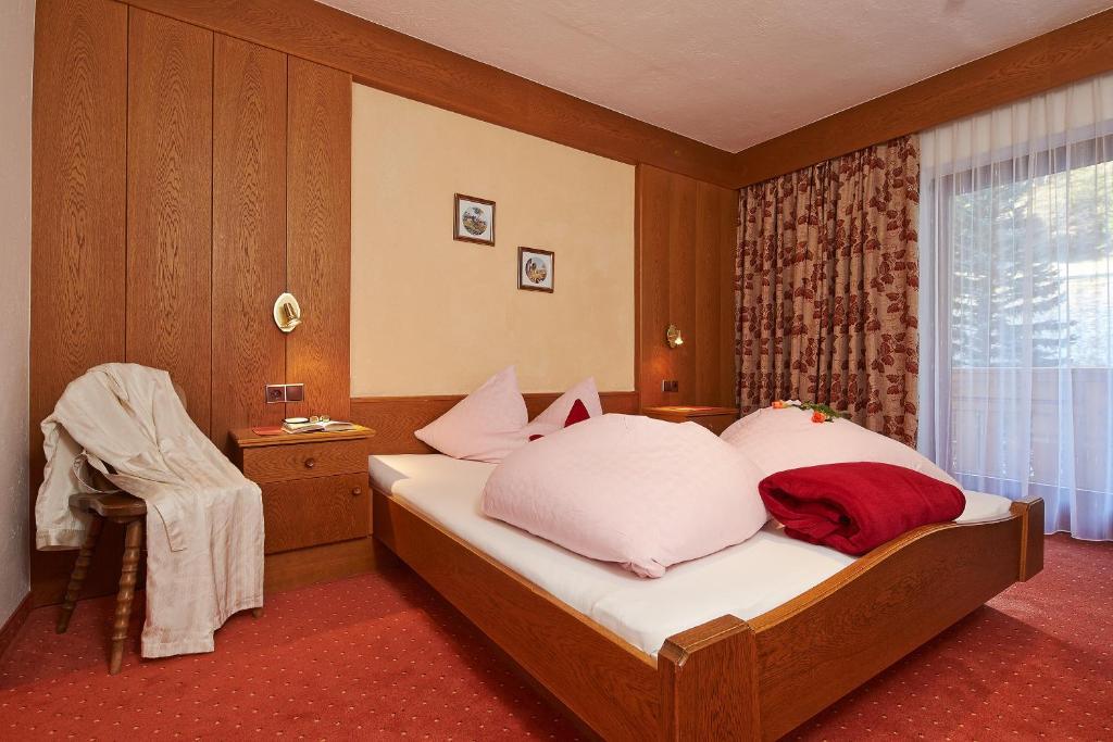 Fremdenpension Alpenruhe Зёльден Номер фото