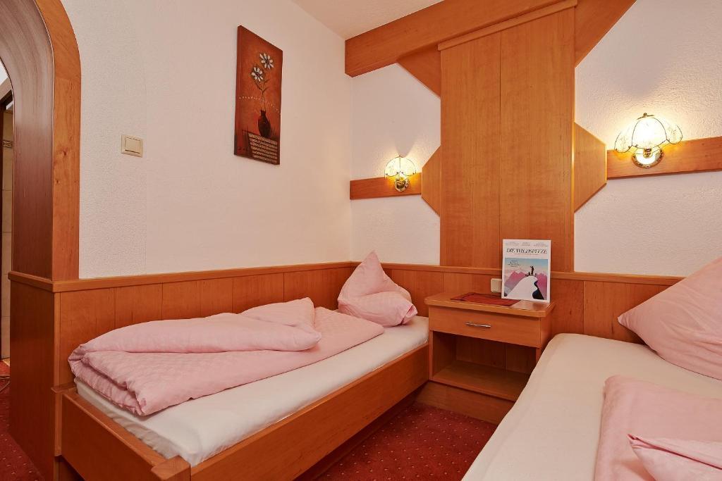 Fremdenpension Alpenruhe Зёльден Номер фото